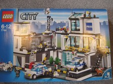 LEGO CITY: Police Headquarters