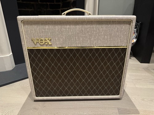 Vox ac15 hw1 - ac15,