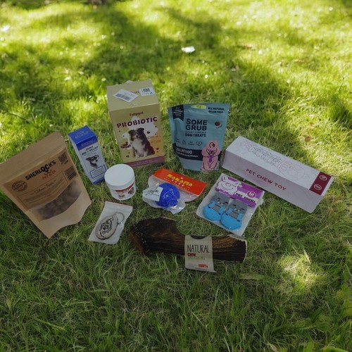 Dog bundle box items - box, 10