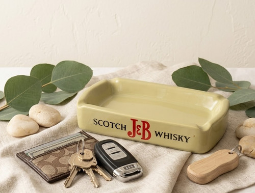 Vintage scotch whisky - vintage,