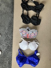 BUNDLE OF 5 x  BRAs BLUE 2x  BLACK  WHITE AND PRETTY ONE  FREE UK POSTAGE !!!!!!