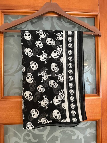 Alexander mcqueen type skull - alexander,