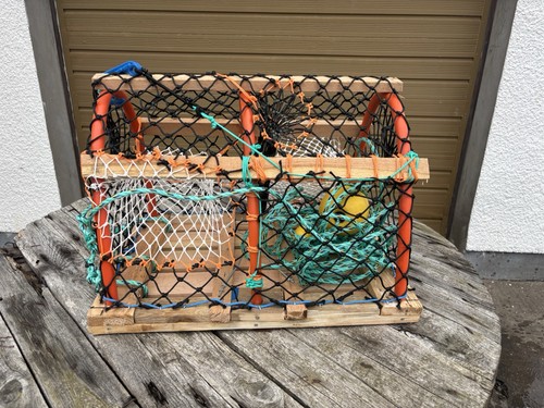 New wooden black lobster - black, crab