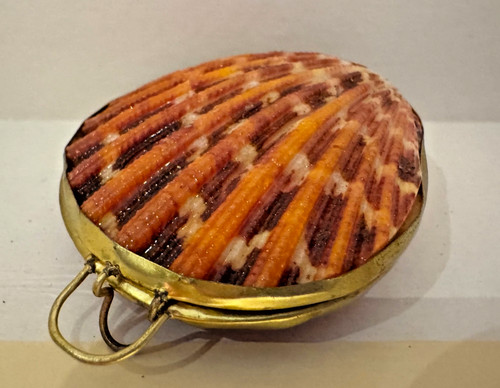 Vintage trinket pill box - trinket,