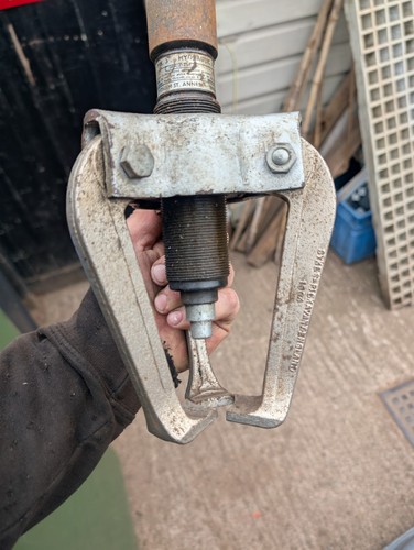 Hydraulic puller ram sykes - puller,