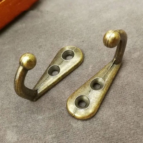 Antique brass hook - 5x, wall