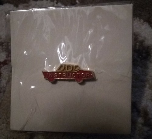 Ddc instructor car pin - instructor,