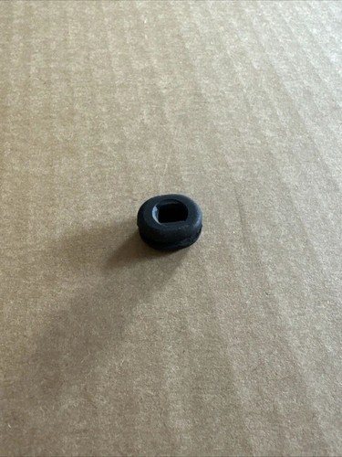 Rubber grommet - rubber,