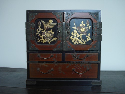 Good small high antique - 8",