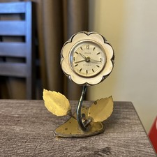 Vintage Kaiser 2 Rubis Flower