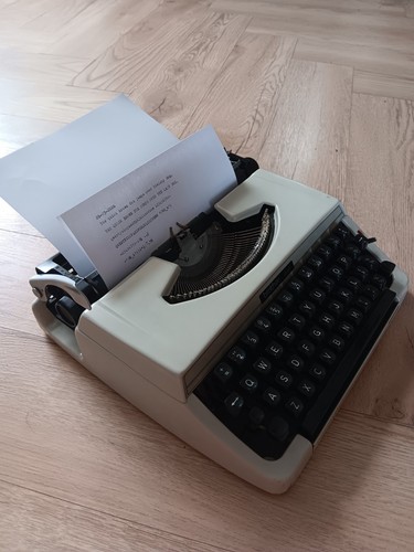 Brother 210 typewriter with - 210,