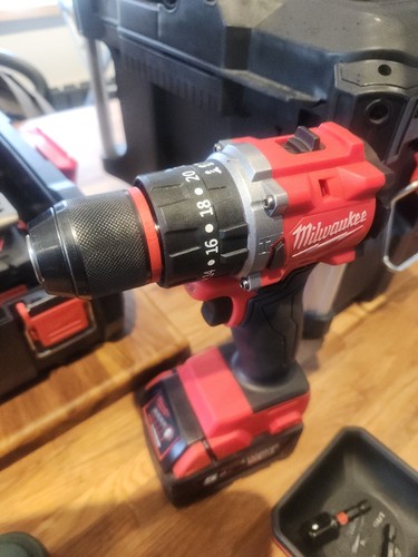 Milwaukee combi drill - milwaukee,