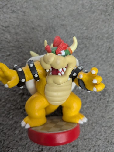 Nintendo amiibo bowser figure - bowser,