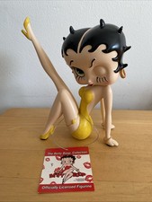 Betty Boop Leg Up Yellow