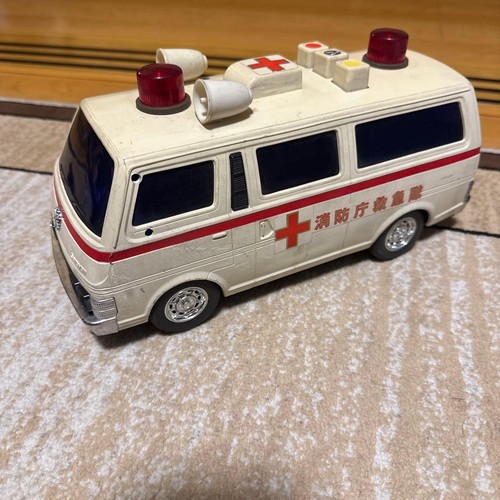 Vintage japanese tin toy - vintage,