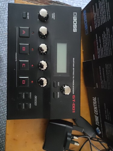 Boss 001 guitar effects - boss, gt-001