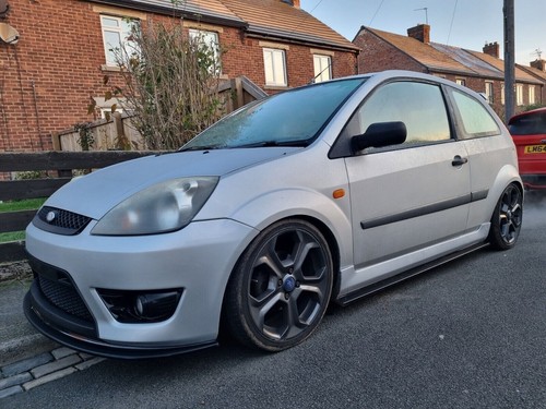 Ford fiesta mk6 st150 side - ford,
