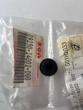 OEM GENUINE SUZUKI GP100 GP125 ENGINE CARBURETTOR CLAMP HOLE CAP 09250-14002-000