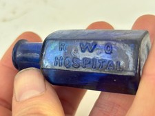 60359 Old Vintage Antique Glass Poison Bottle Hexagonal R W O HOSPITAL Worcester