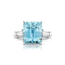 18ct White Gold Stunning