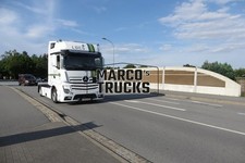 Truck Photo Mercedes-Benz