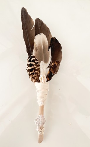 White feather smudge fan - feather,