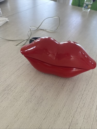 Hot lips novelty 1984 - novelty,