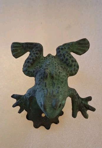 Bronze vintage frog door - vintage,