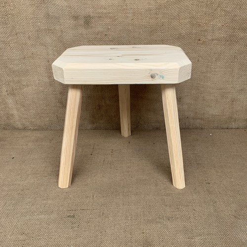 Three leg pine - pine, stool