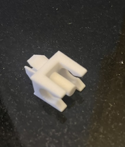 Ford escort bonnet stay clip - ford,