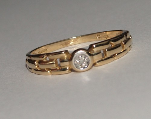 9ct yellow gold diamond - 9ct,