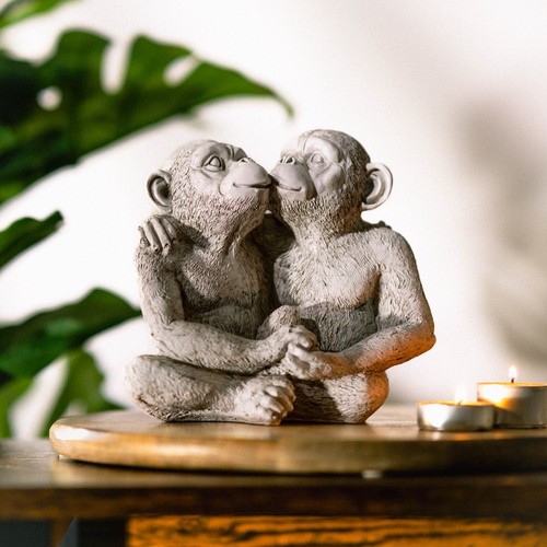 Kissing monkey garden - kissing,