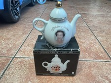 Golden jubilee 1952-2002 commerative teapot,boxed 