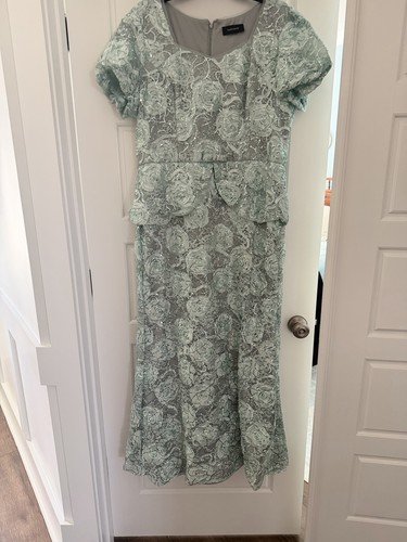 Dress size 18 - &,