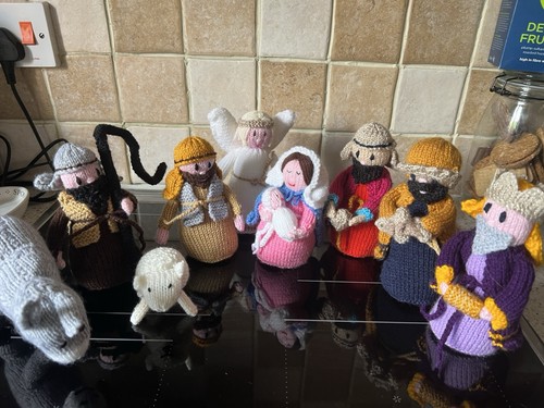 Hand knitted nativity - knitted, set