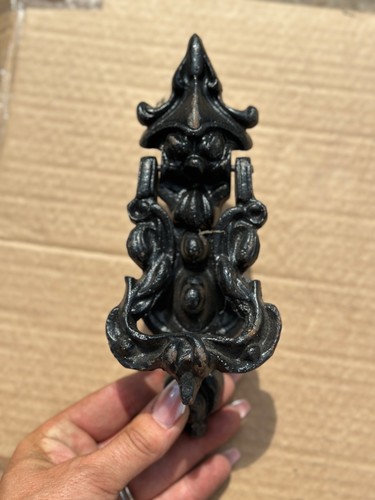 Black antique victorian - black,