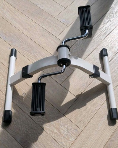 Mini pedal exerciser under - mini,