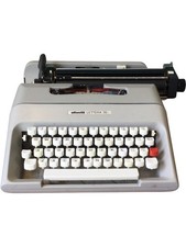 Olivetti Lettera 35 Vintage Typewriter Carrying Case Collectable QWERTY Keyboard