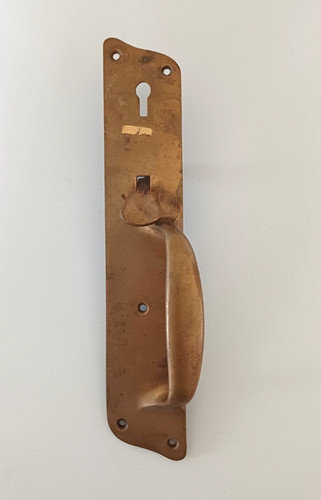 Edwardian brass thumb - , latch