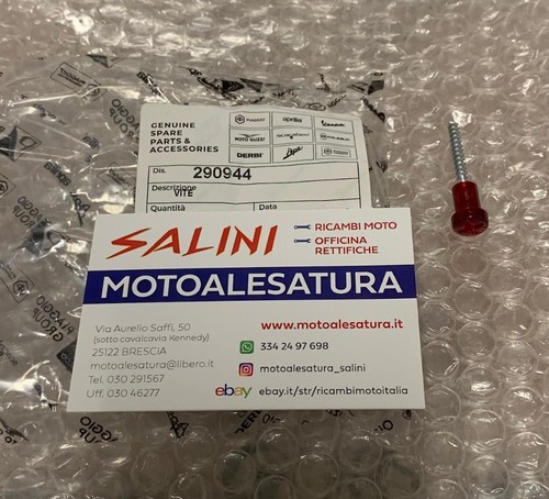 Screw rear light stop red - rear,