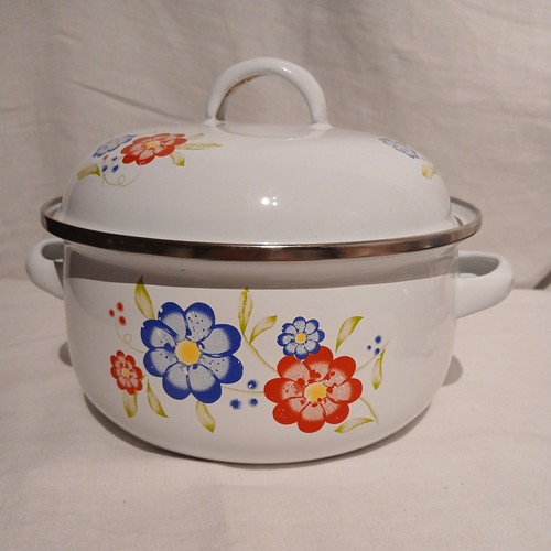 70s enamel casserole pot 1970s - enamel,