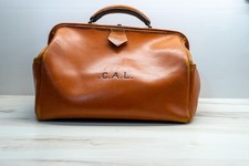 Vintage Leather gladstone