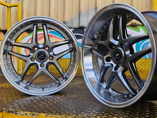 Staggered forum vice - 18",