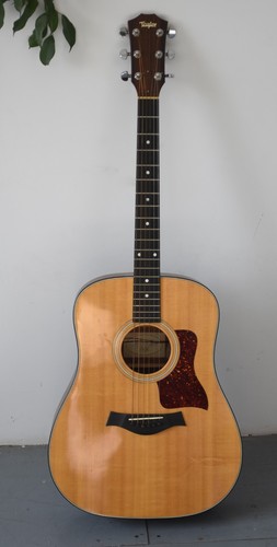 Taylor 310 guitar 900 with - 900,