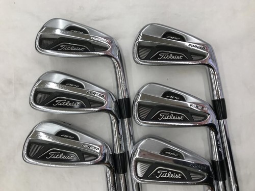 Titleist iron set - 2, 712