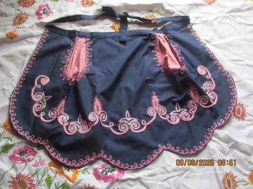 Vintage half pinny apron - pinny,
