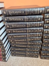 Encyclopaedia Britannica 15th Edition 1986 Full Set 33 Books Blue Faux Leather