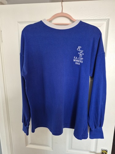 Everton retro football shirt - football,