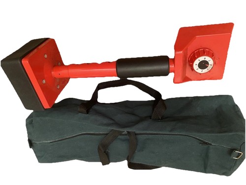 Carpet knee kicker - /,
