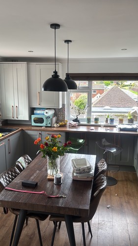 Full kitchen units used - full,